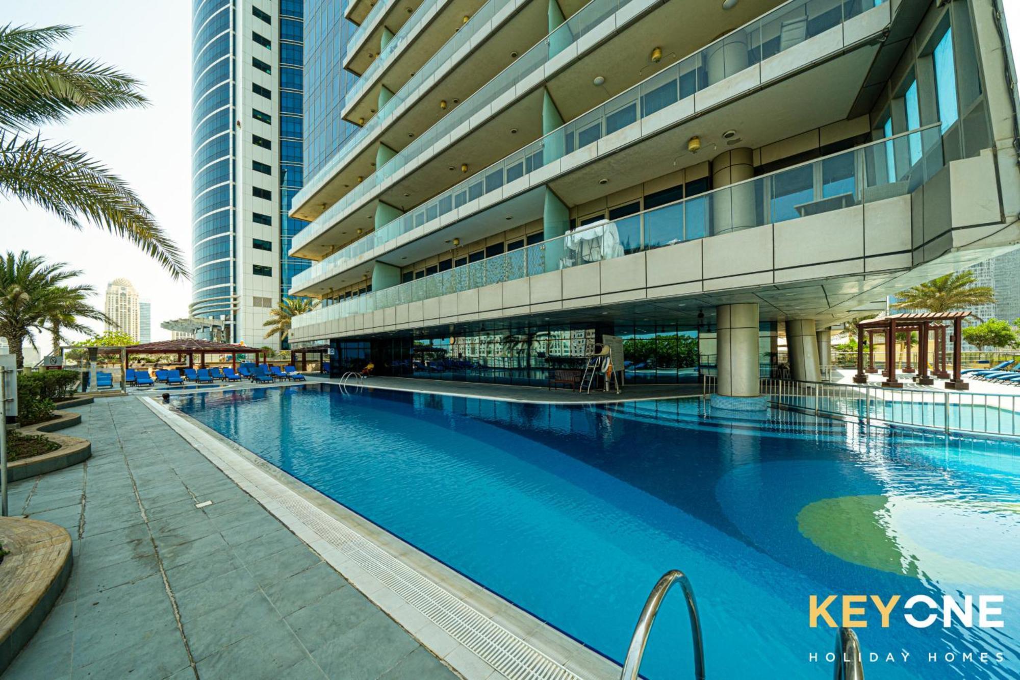 Captivating Sky & Sea Views In Two Bedroom Suite Apartment *