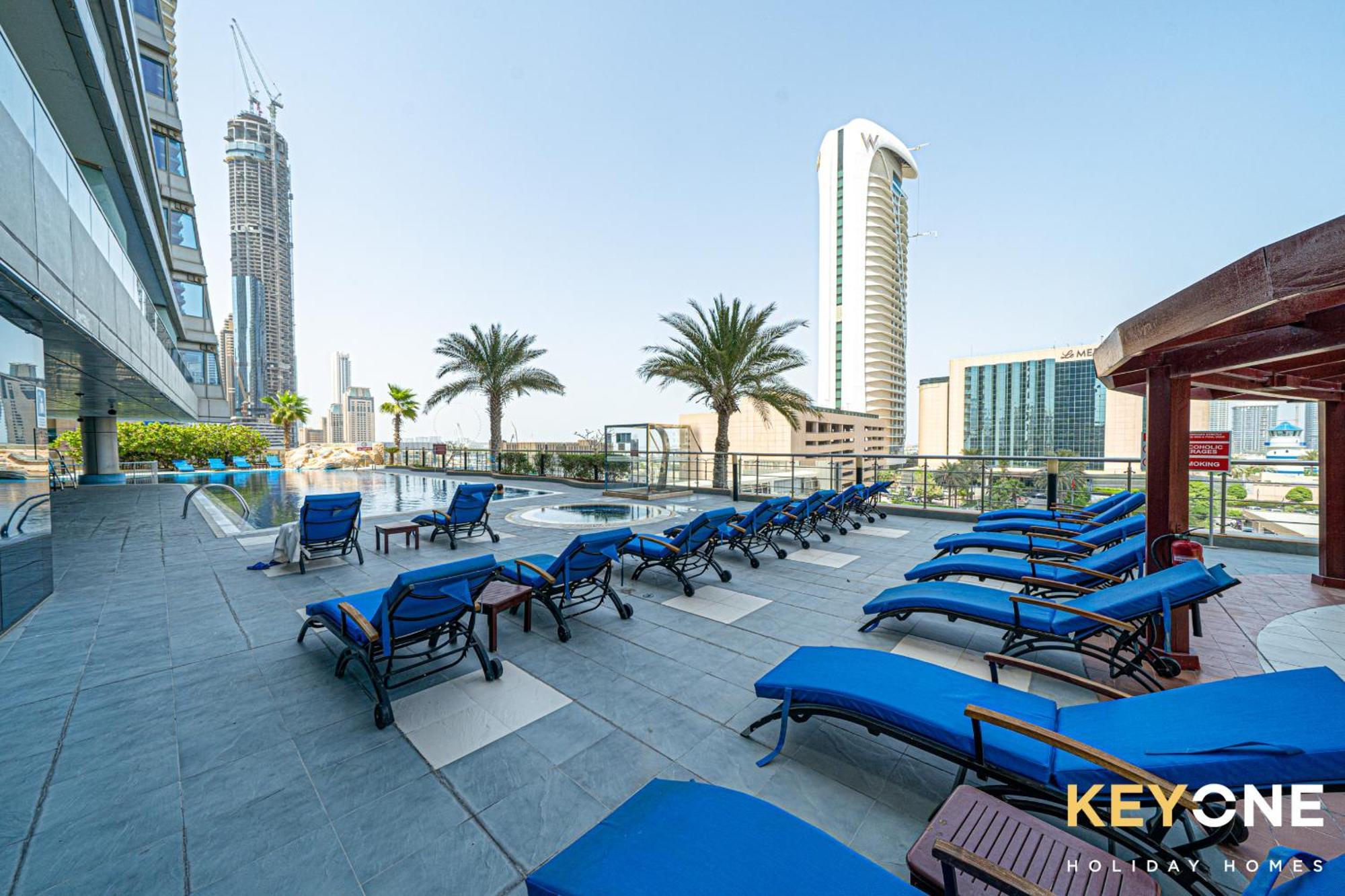 Apartment Captivating Sky & Sea Views In Two Bedroom Suite *
