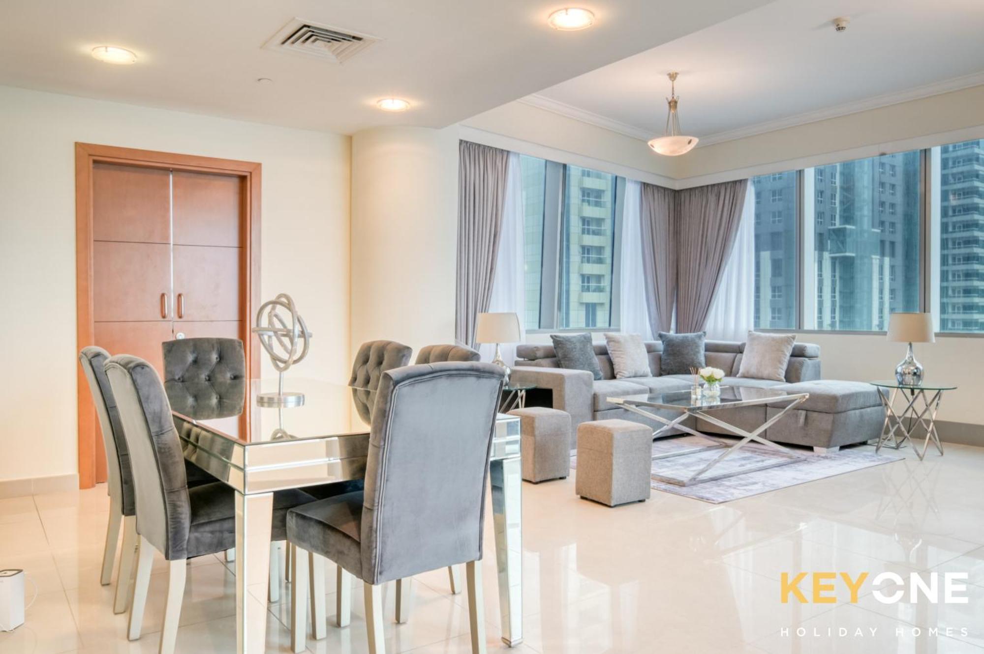 Apartment Captivating Sky & Sea Views In Two Bedroom Suite *