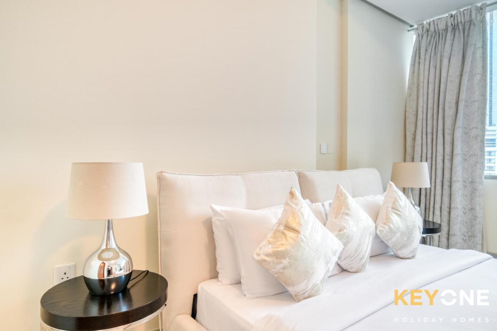 Captivating Sky & Sea Views In Two Bedroom Suite Dubai